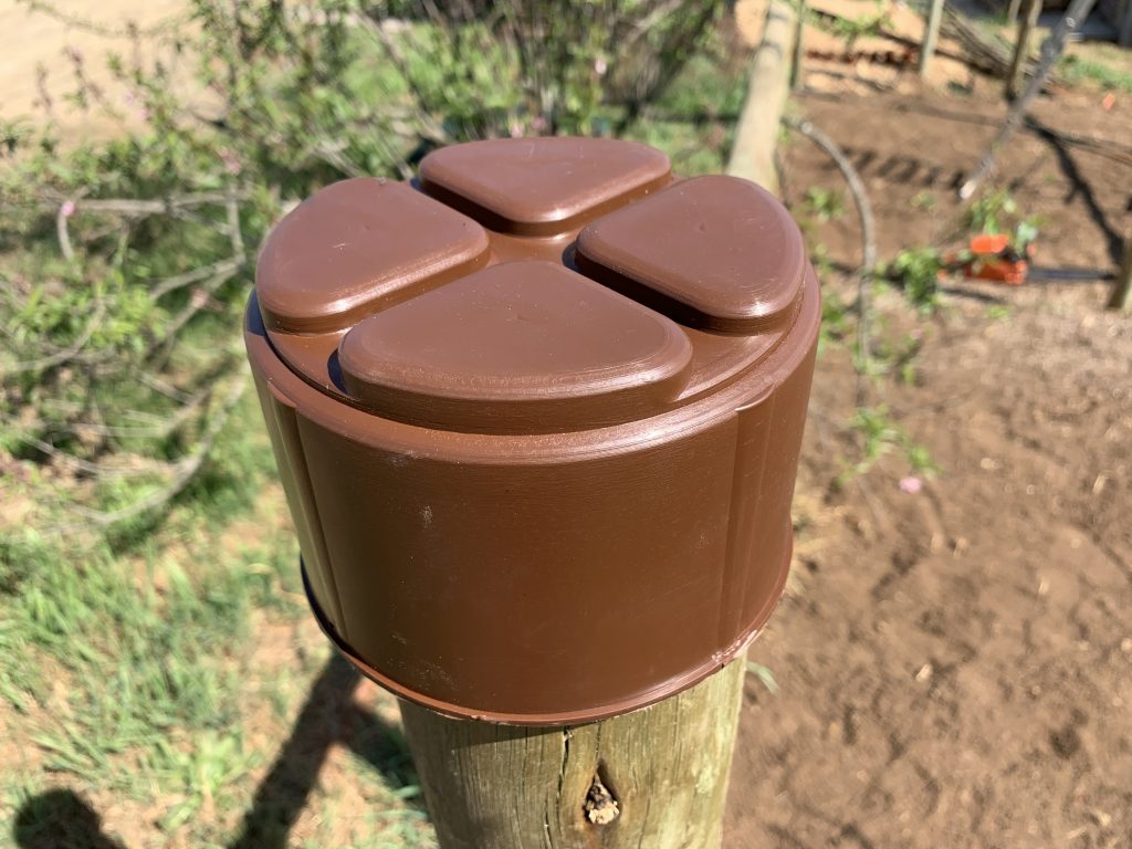 Brown Pole Cap
